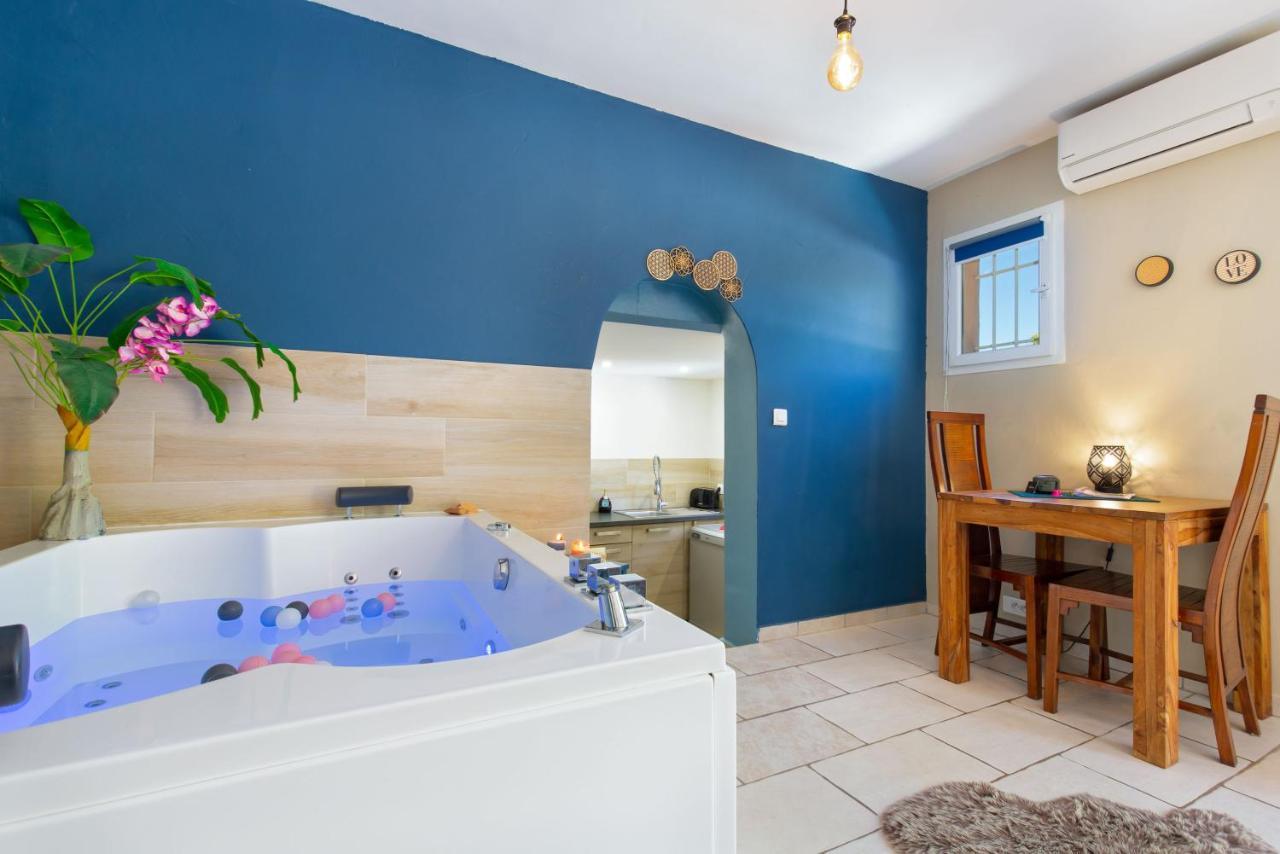 Appartement Jacuzzi 4 Etoiles Beaute - Mbroom Var Puget-sur Argens Eksteriør bilde